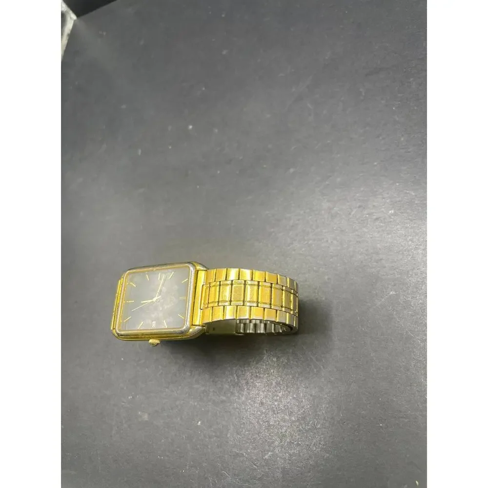 Pulsar Quartz VZ22-X009 Watch Gold Tone Rectangular Black Dial Vintage Band